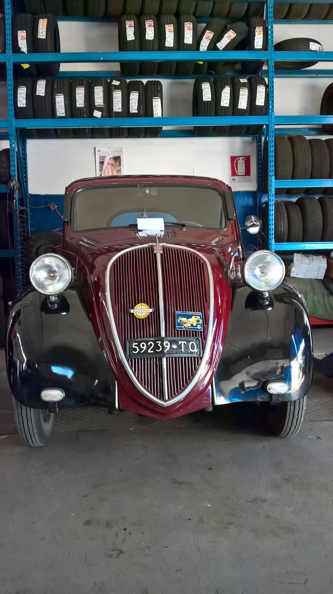 Automobile storica custodita nell'Autofficina Bonazzi
